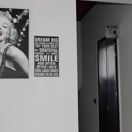 Luander Otel *