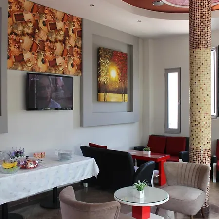 Luander Otel *