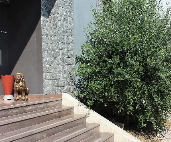 Luander Hotel Tirana