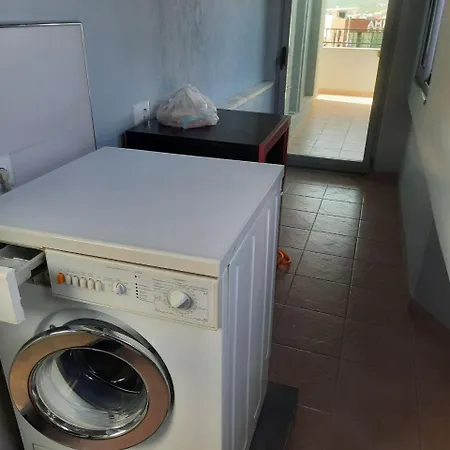 Luander فندق تيرانا